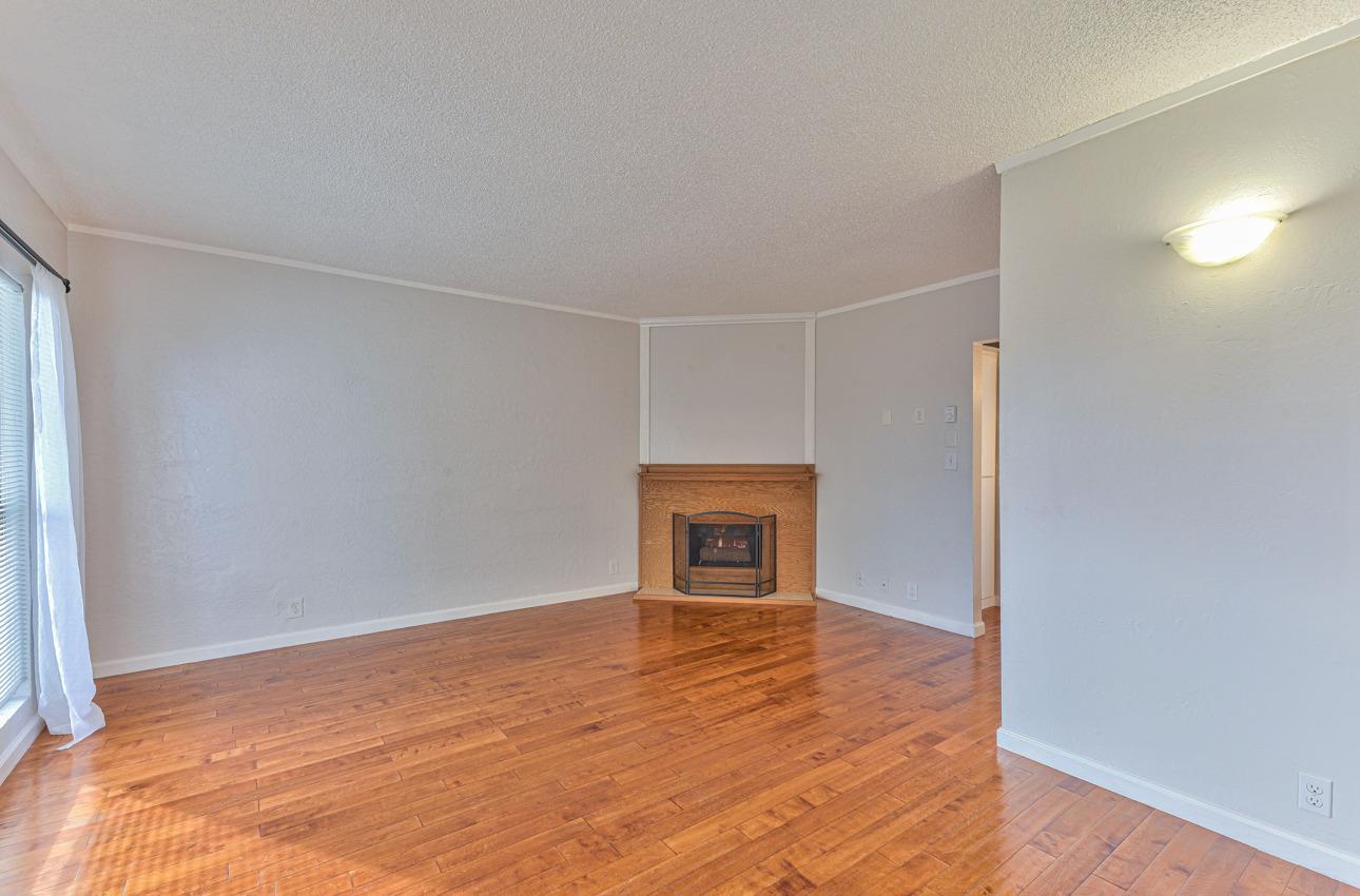 Detail Gallery Image 1 of 1 For 500 Glenwood Cir #435,  Monterey,  CA 93940 - 2 Beds | 2 Baths
