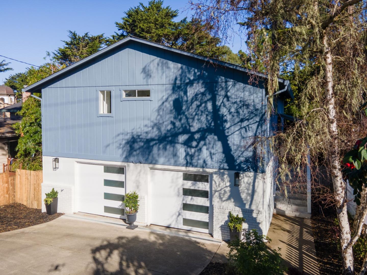 Detail Gallery Image 1 of 1 For 511 7th St, Montara,  CA 94037 - 3 Beds | 2/1 Baths