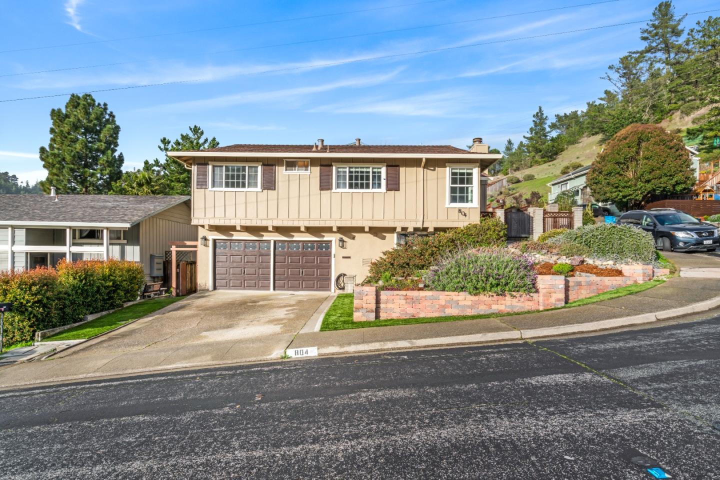 Detail Gallery Image 1 of 1 For 804 Prairie Creek Dr, Pacifica,  CA 94044 - 3 Beds | 2/2 Baths