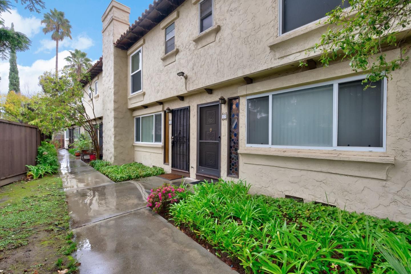 Detail Gallery Image 1 of 1 For 5104 Westmont Ave #14,  San Jose,  CA 95130 - 2 Beds | 2/1 Baths