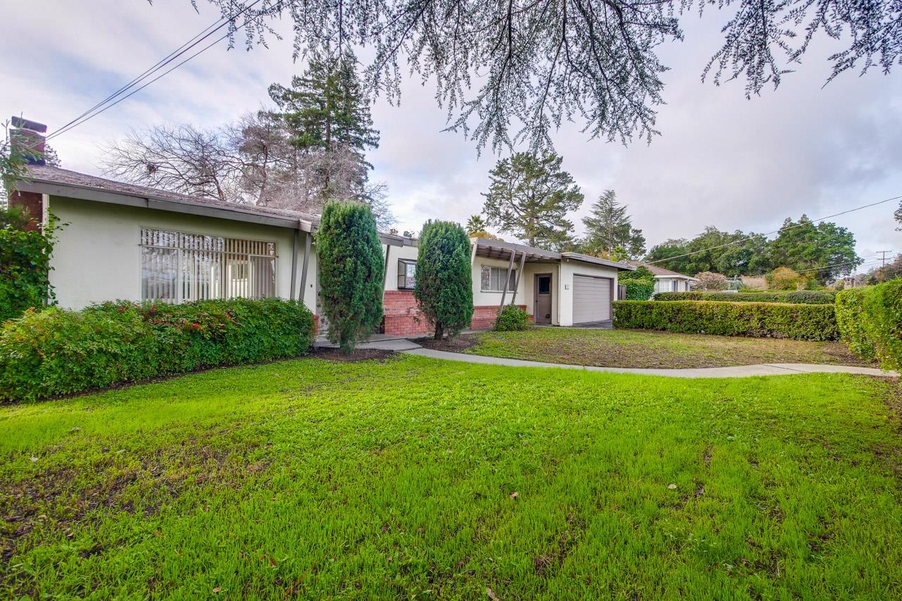 Detail Gallery Image 1 of 1 For 200 Almond Ave, Los Altos,  CA 94022 - 3 Beds | 2 Baths