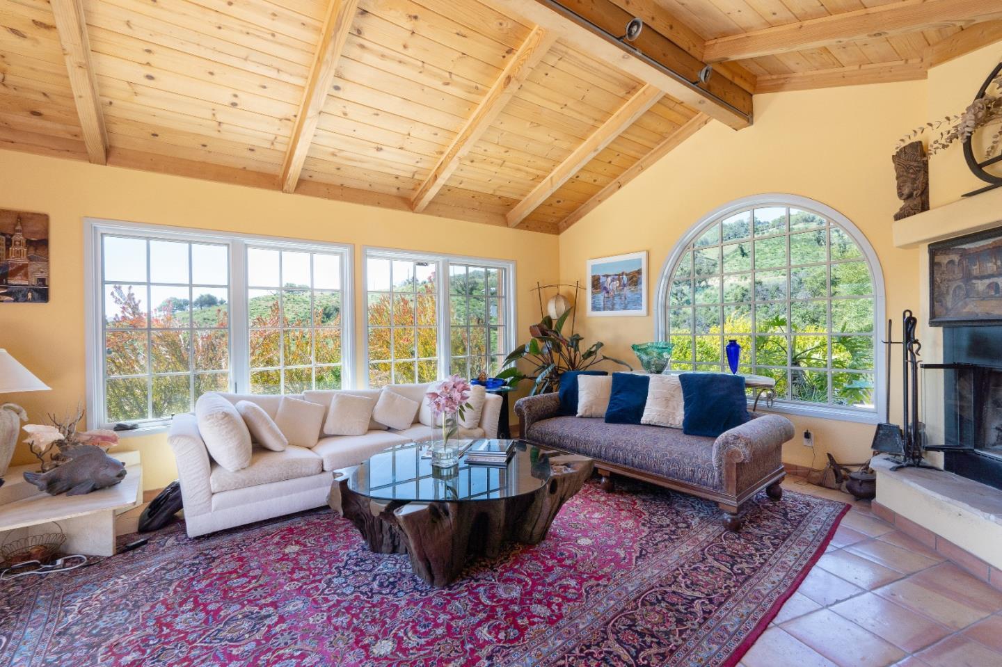 Detail Gallery Image 10 of 29 For 14 Asoleado Drive, Carmel Valley,  CA 93924 - 3 Beds | 2 Baths