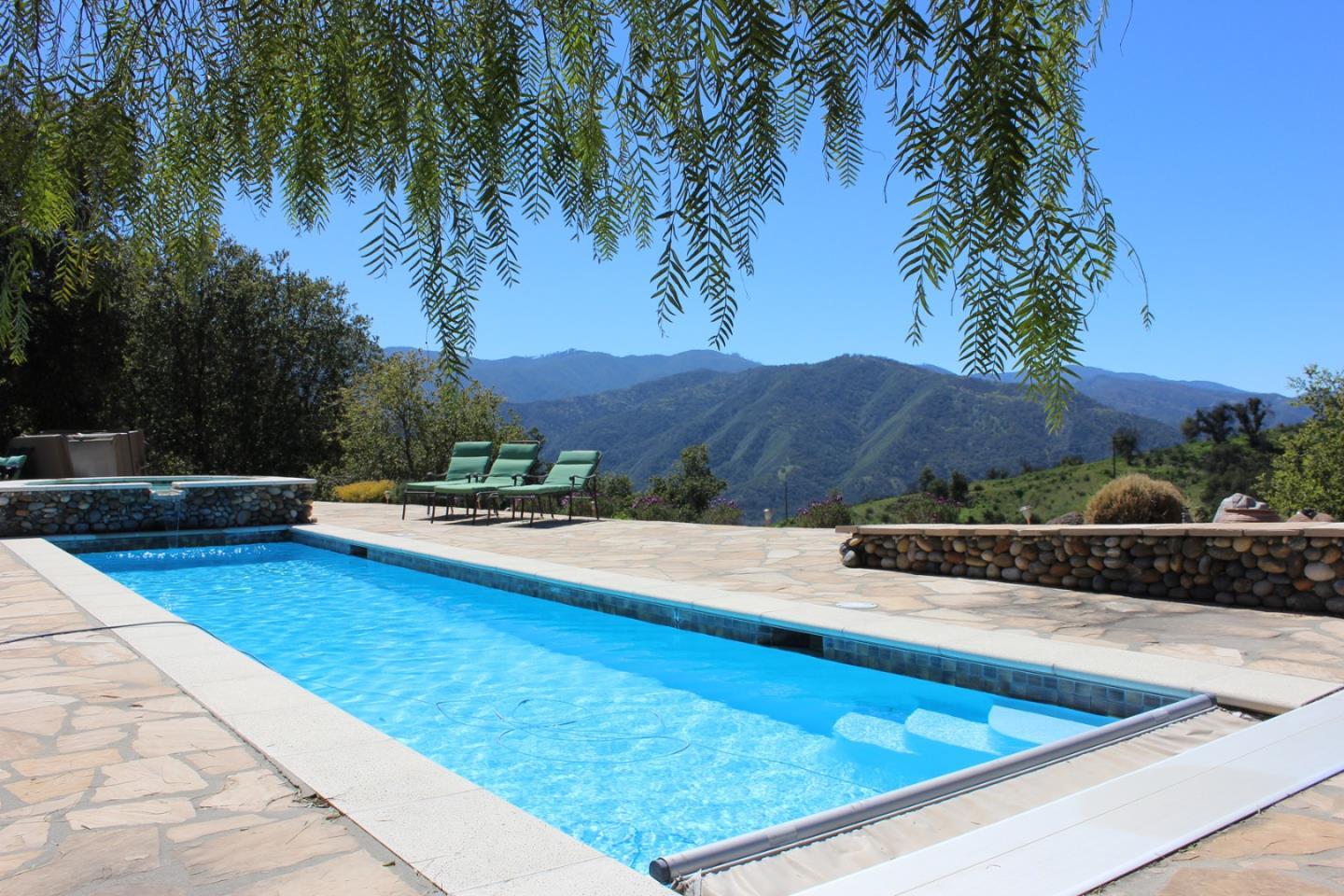 Detail Gallery Image 5 of 29 For 14 Asoleado Drive, Carmel Valley,  CA 93924 - 3 Beds | 2 Baths