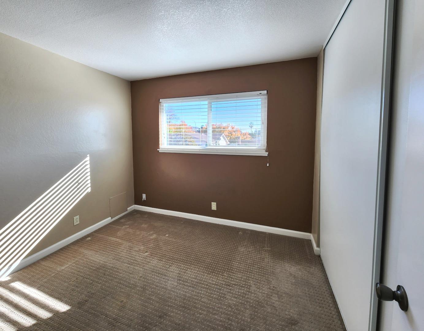 Detail Gallery Image 16 of 26 For 3392 Landess Ave #D,  San Jose,  CA 95132 - 3 Beds | 1/1 Baths