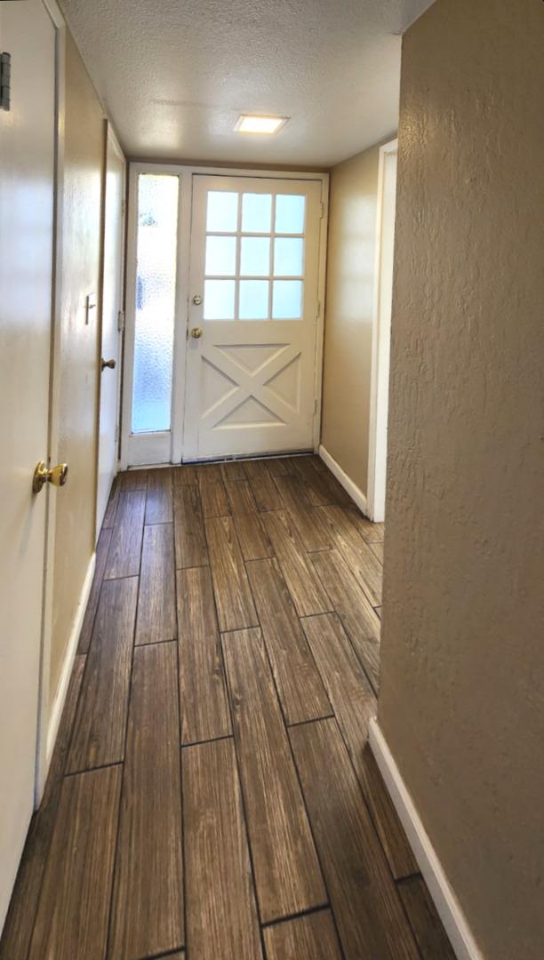 Detail Gallery Image 3 of 26 For 3392 Landess Ave #D,  San Jose,  CA 95132 - 3 Beds | 1/1 Baths