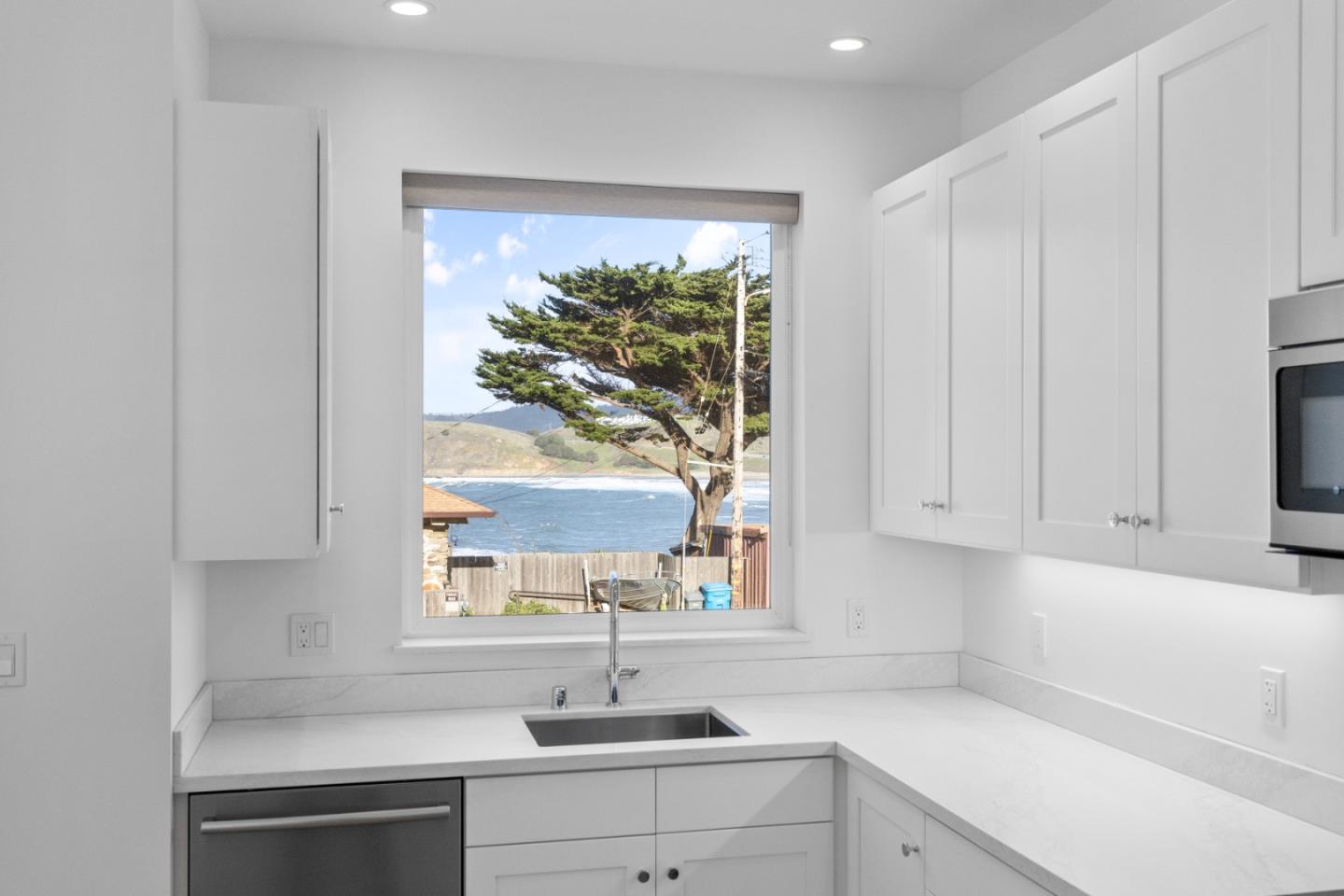 Detail Gallery Image 38 of 42 For 1200 Danmann Ave #E,  Pacifica,  CA 94044 - 1 Beds | 1 Baths