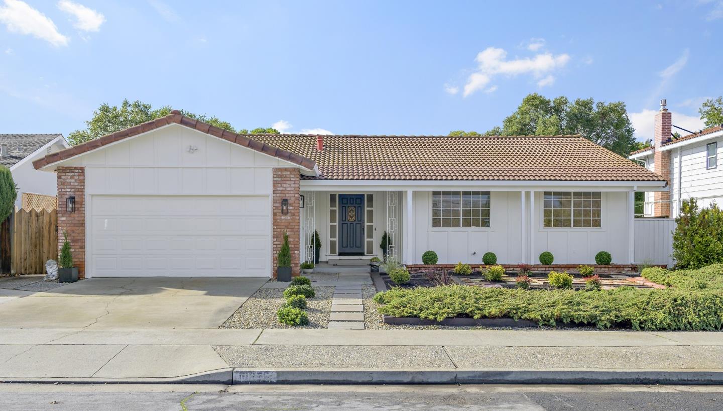 Detail Gallery Image 1 of 1 For 10275 Farallone Dr, Cupertino,  CA 95014 - 4 Beds | 2 Baths
