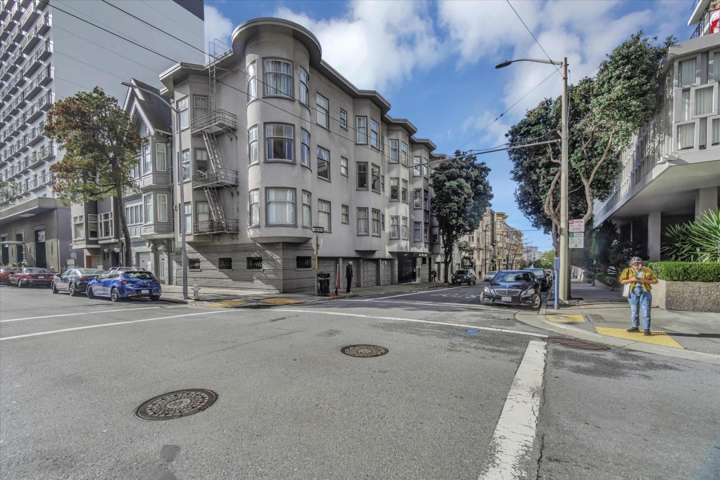 1301 Clay St 3, San Francisco, CA 94109