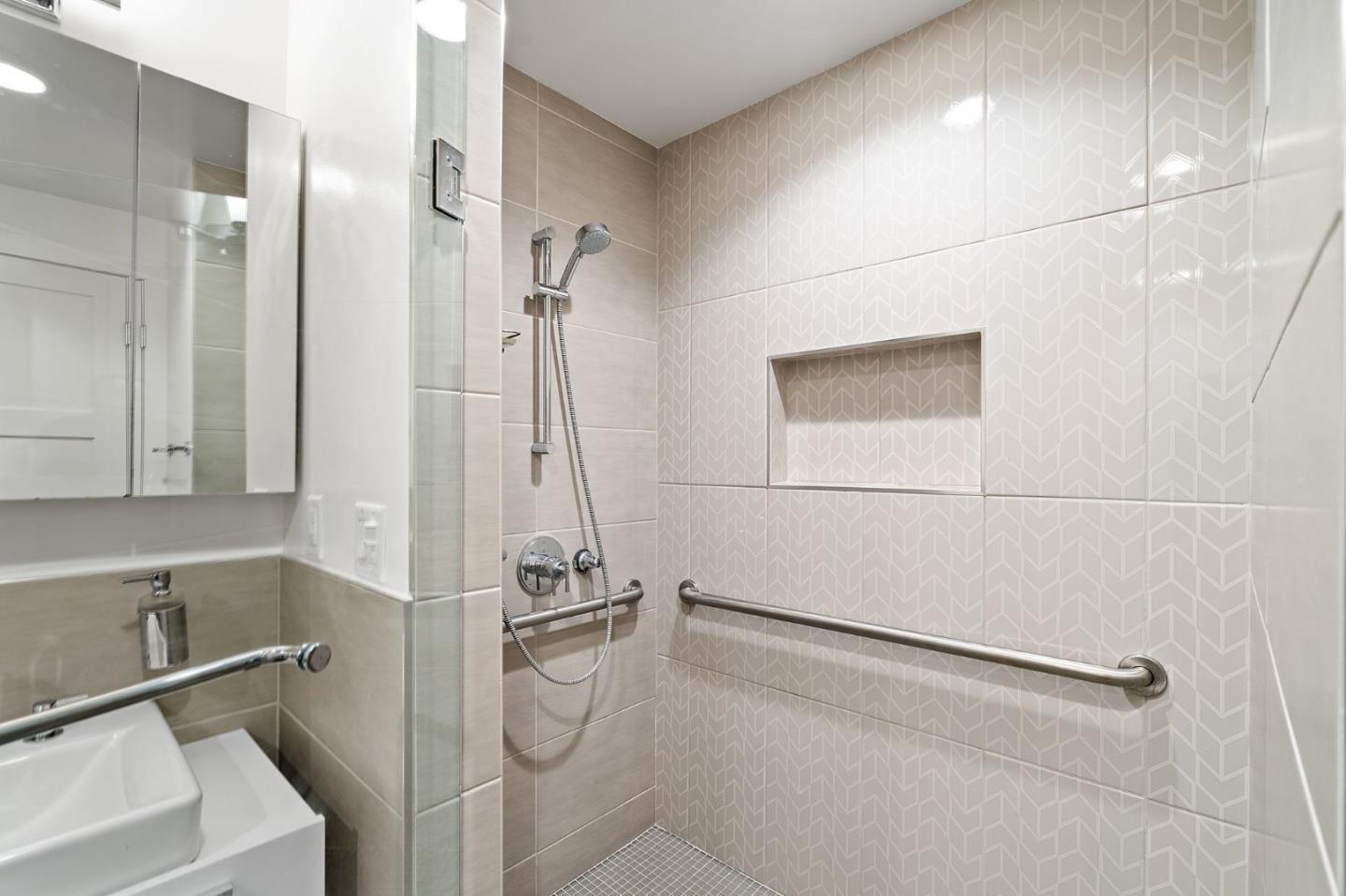 Detail Gallery Image 27 of 45 For 10115-117 N Foothill Blvd, Cupertino,  CA 95014 - 3 Beds | 3/1 Baths