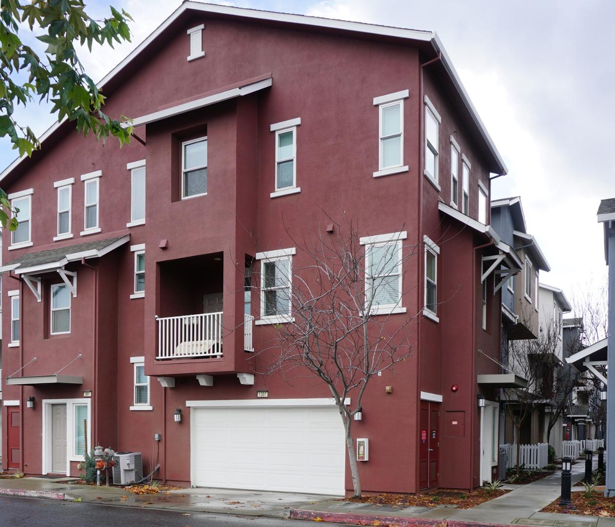 Detail Gallery Image 1 of 1 For 915 Alta Mar Ter, San Jose,  CA 95126 - 2 Beds | 2/1 Baths