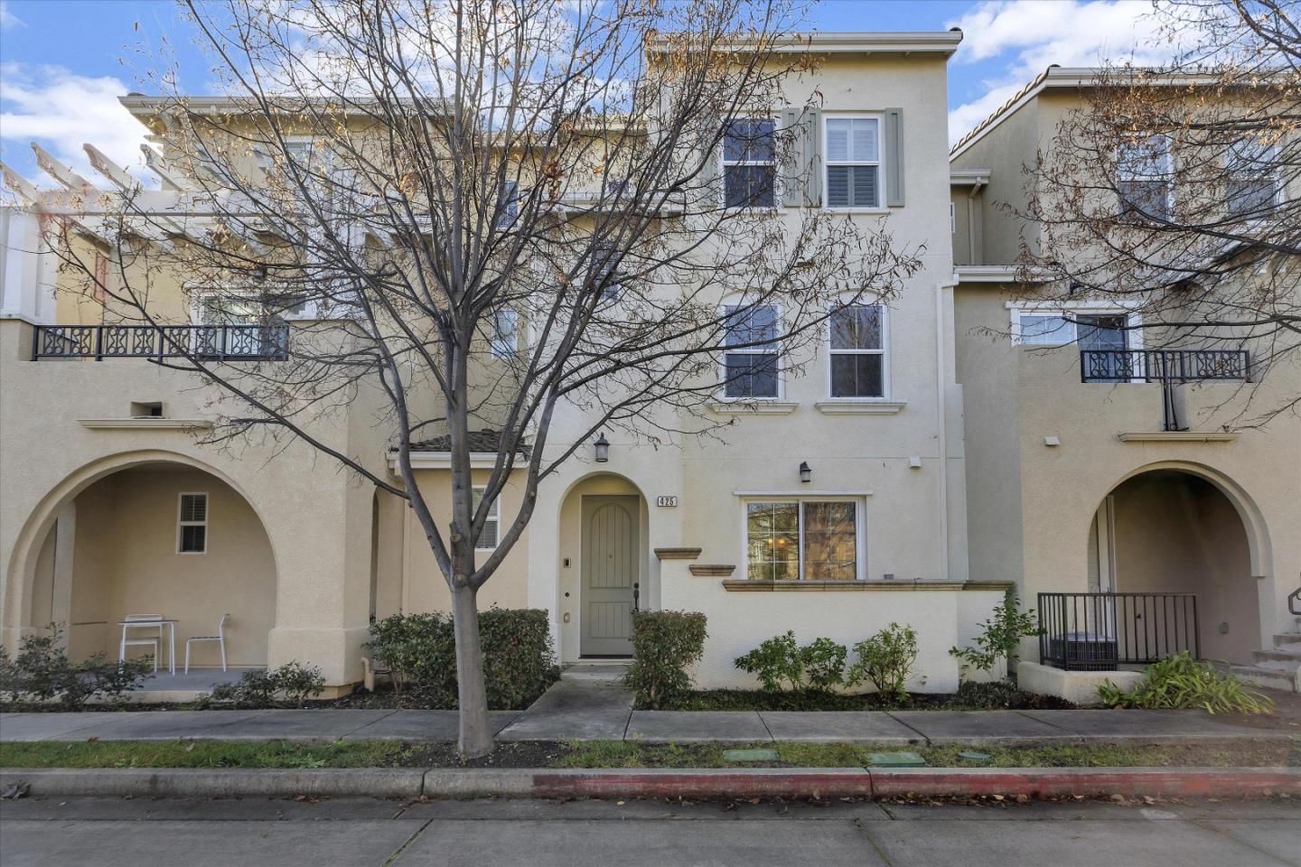 Detail Gallery Image 1 of 1 For 425 Magritte Way, Mountain View,  CA 94041 - 3 Beds | 3/1 Baths