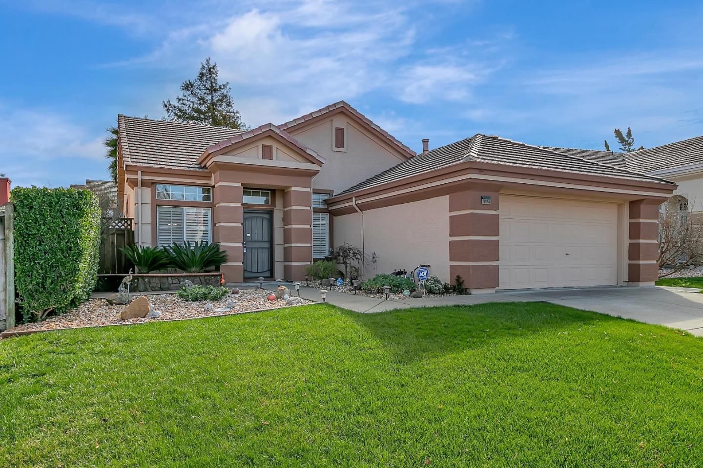Detail Gallery Image 1 of 1 For 4754 Antelope Cir, Fairfield,  CA 94534 - 3 Beds | 2 Baths