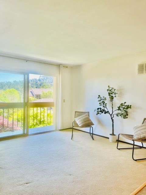 Detail Gallery Image 5 of 19 For 30 Monte Vista  #2205, Monterey,  CA 93940 - 1 Beds | 1 Baths