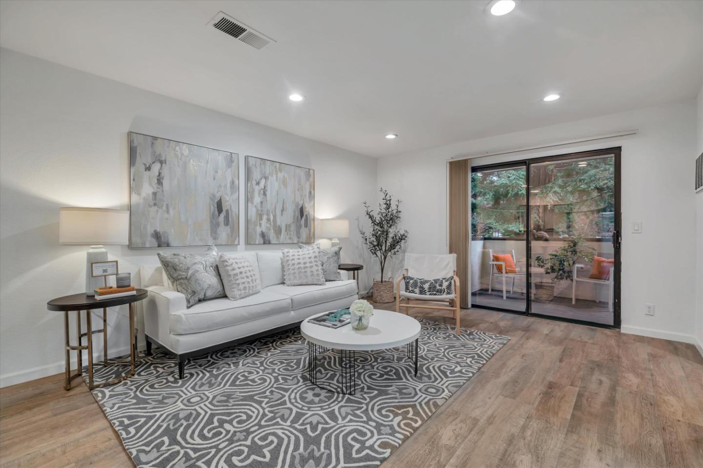 Detail Gallery Image 1 of 1 For 714 San Conrado Ter #3,  Sunnyvale,  CA 94085 - 1 Beds | 1 Baths