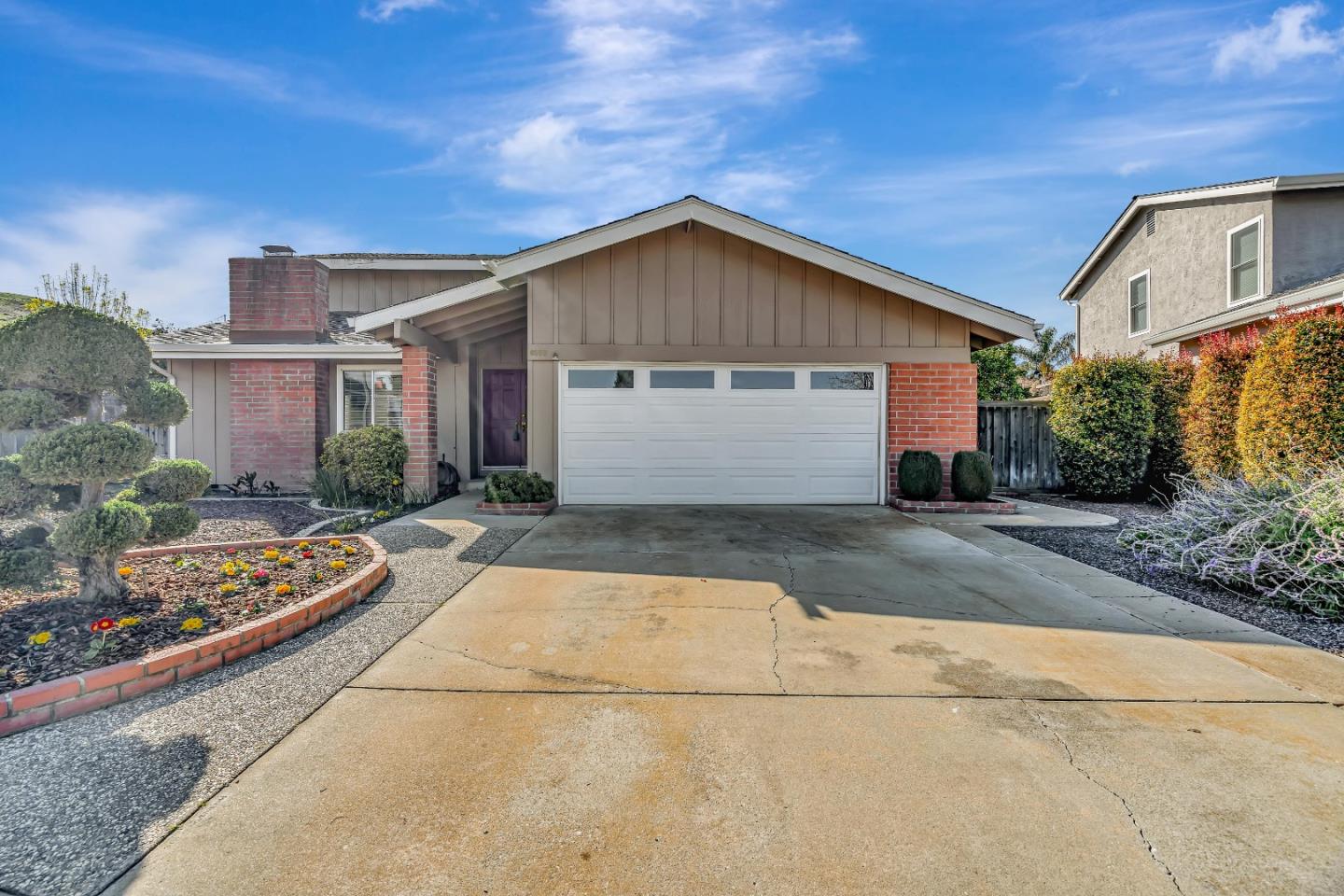 Detail Gallery Image 1 of 1 For 6585 Prague Ct, San Jose,  CA 95119 - 4 Beds | 2 Baths