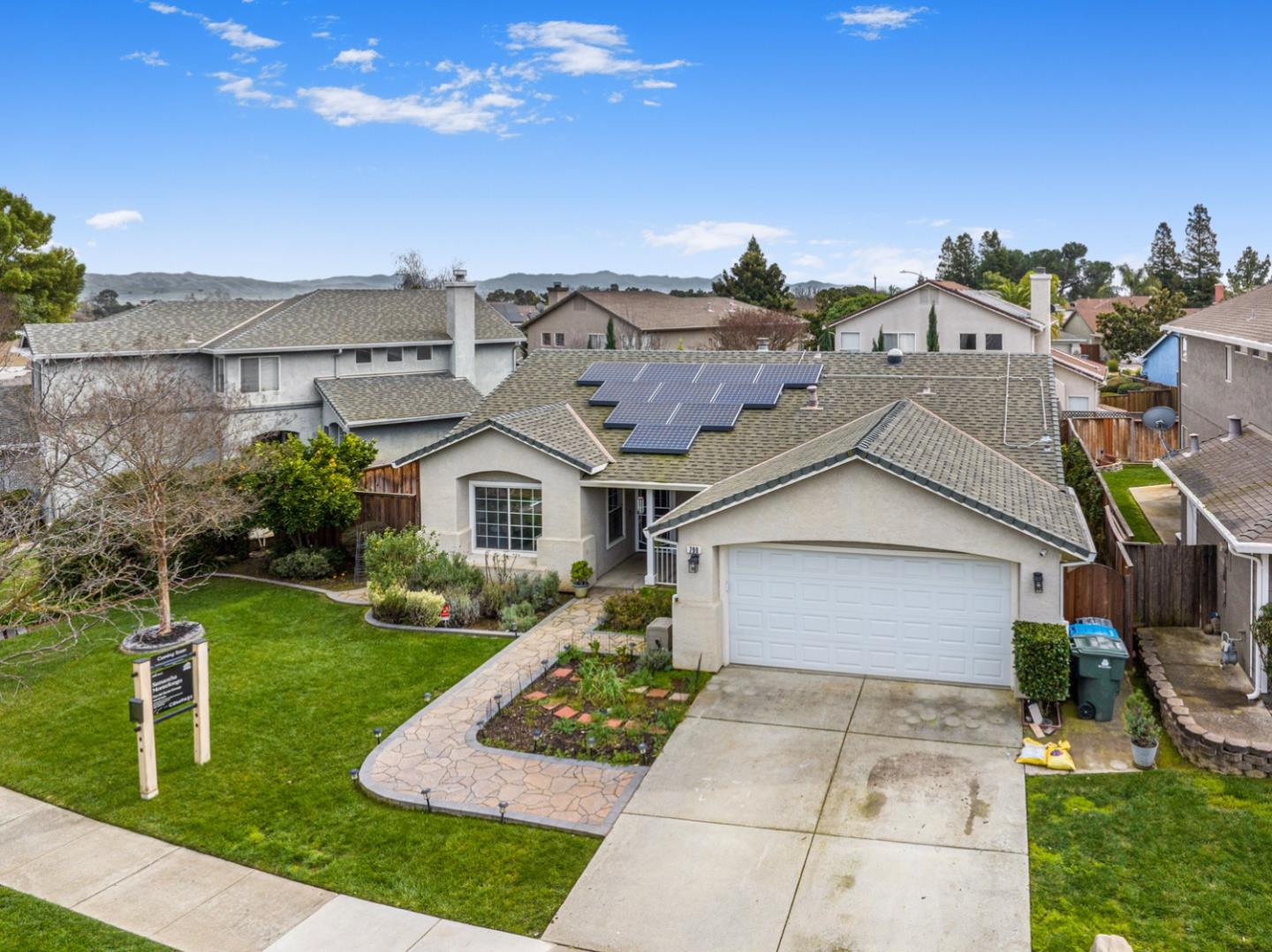 Detail Gallery Image 1 of 1 For 790 Babbs Creek Dr, Gilroy,  CA 95020 - 3 Beds | 2 Baths