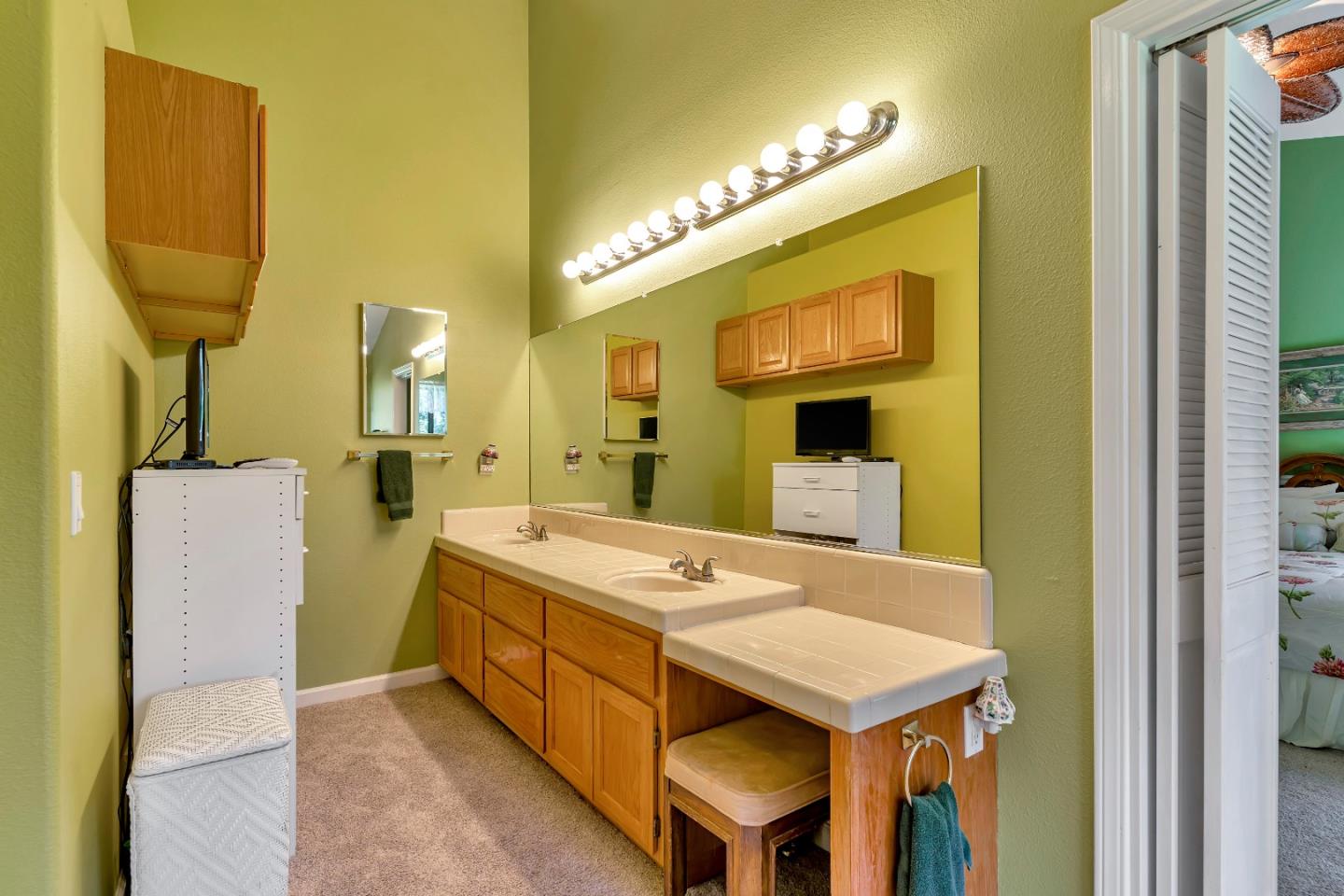 Detail Gallery Image 12 of 23 For 530 Lemos Ct, Hollister,  CA 95023 - 3 Beds | 2 Baths