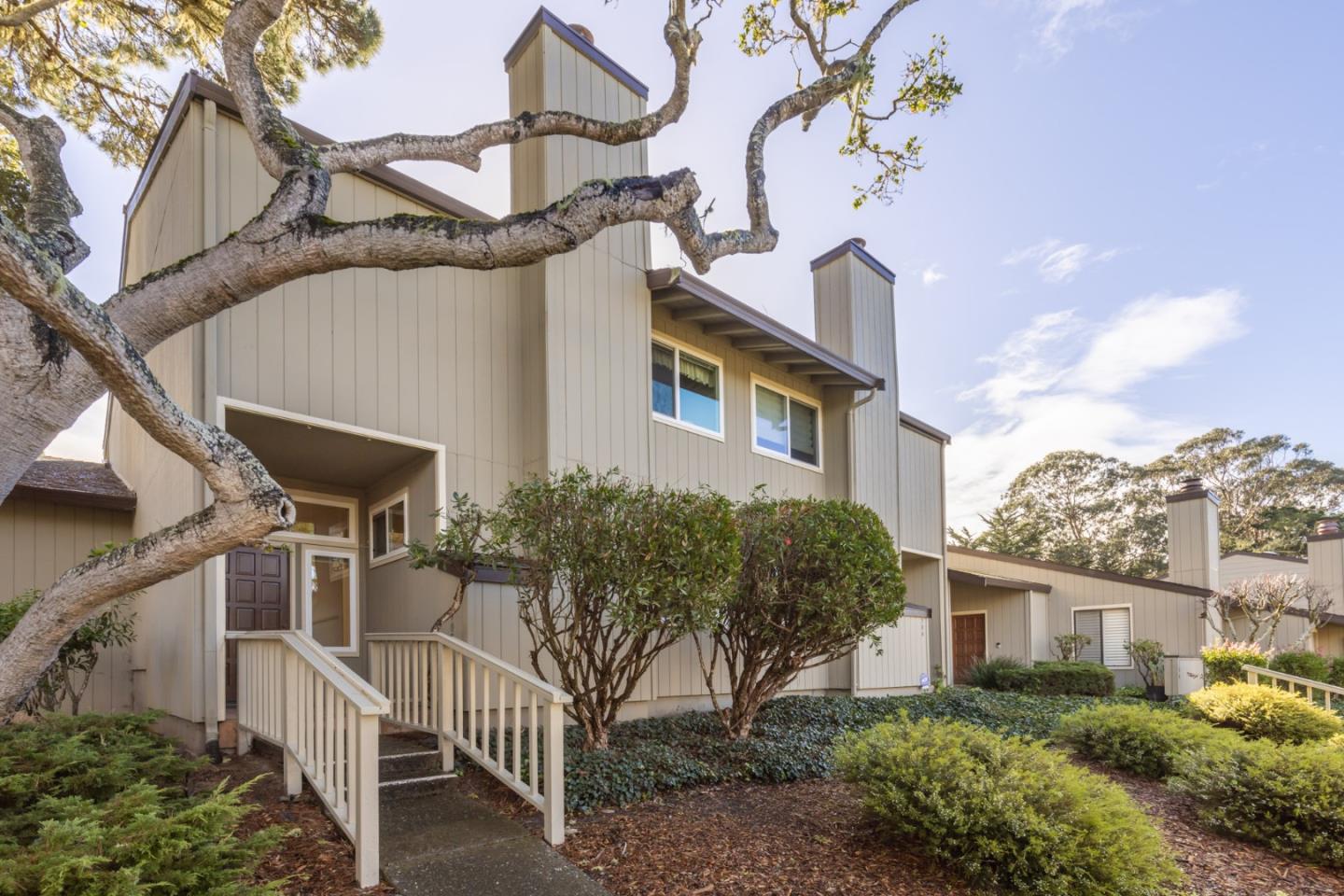 Detail Gallery Image 1 of 1 For 702 Timber Trl, Pacific Grove,  CA 93950 - 3 Beds | 2/1 Baths