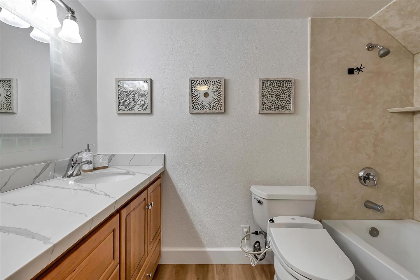 Detail Gallery Image 27 of 39 For 2124 Canoas Garden Ave #2,  San Jose,  CA 95125 - 2 Beds | 1/1 Baths