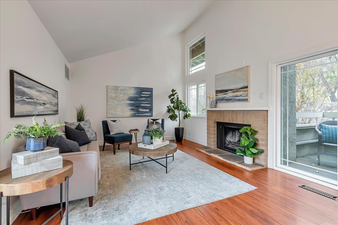 Detail Gallery Image 7 of 39 For 2124 Canoas Garden Ave #2,  San Jose,  CA 95125 - 2 Beds | 1/1 Baths