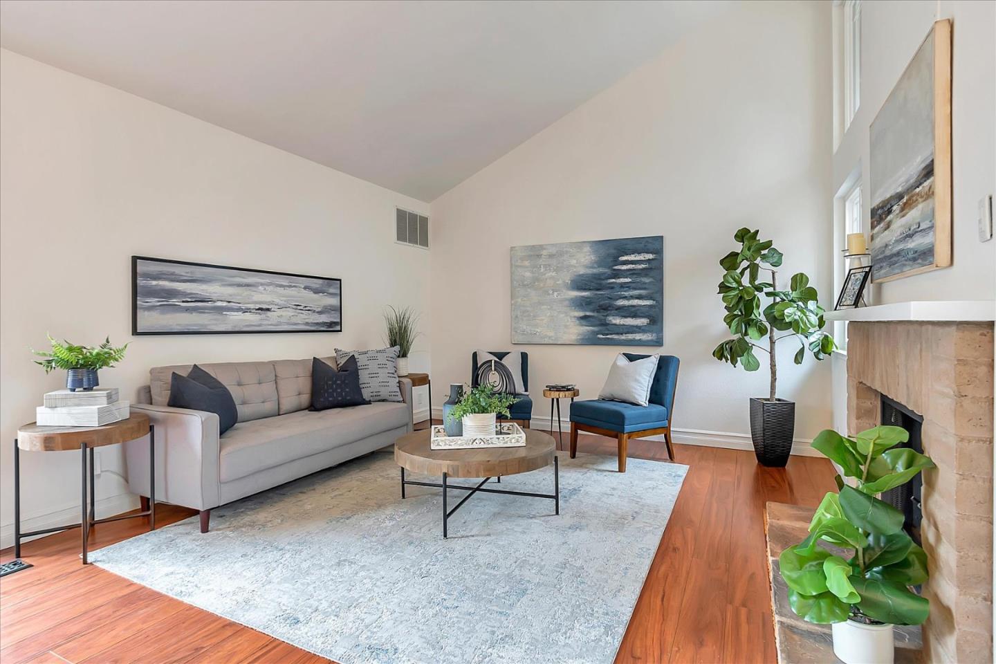 Detail Gallery Image 8 of 39 For 2124 Canoas Garden Ave #2,  San Jose,  CA 95125 - 2 Beds | 1/1 Baths