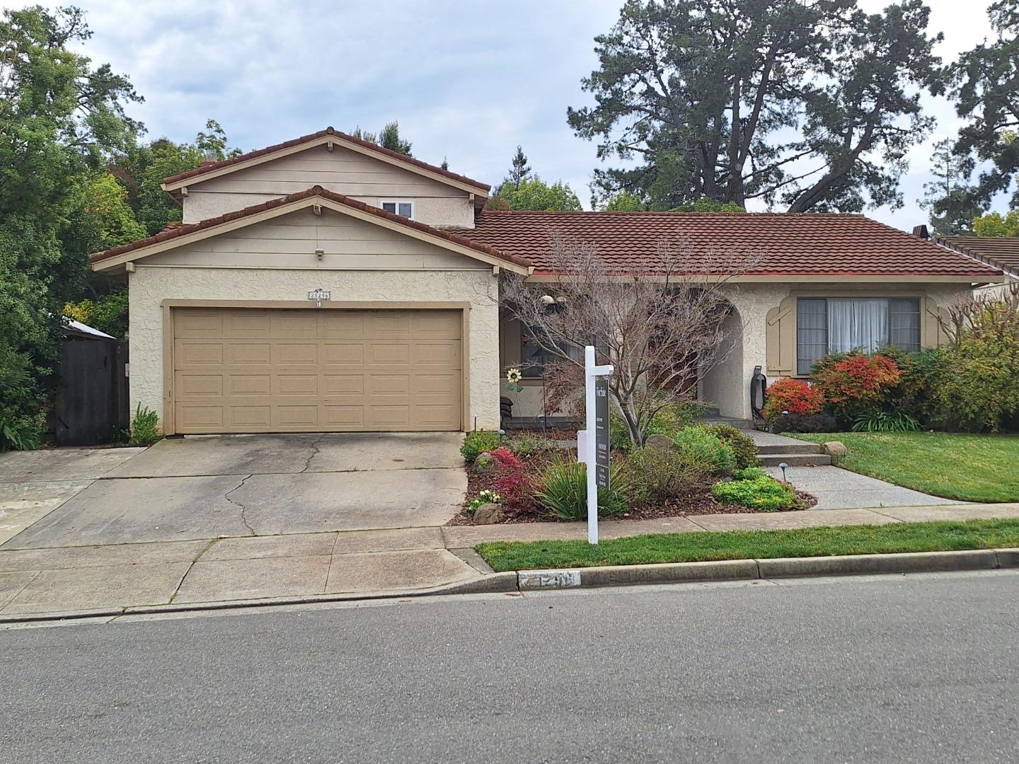 21296 Rumford Dr, Cupertino, CA 95014