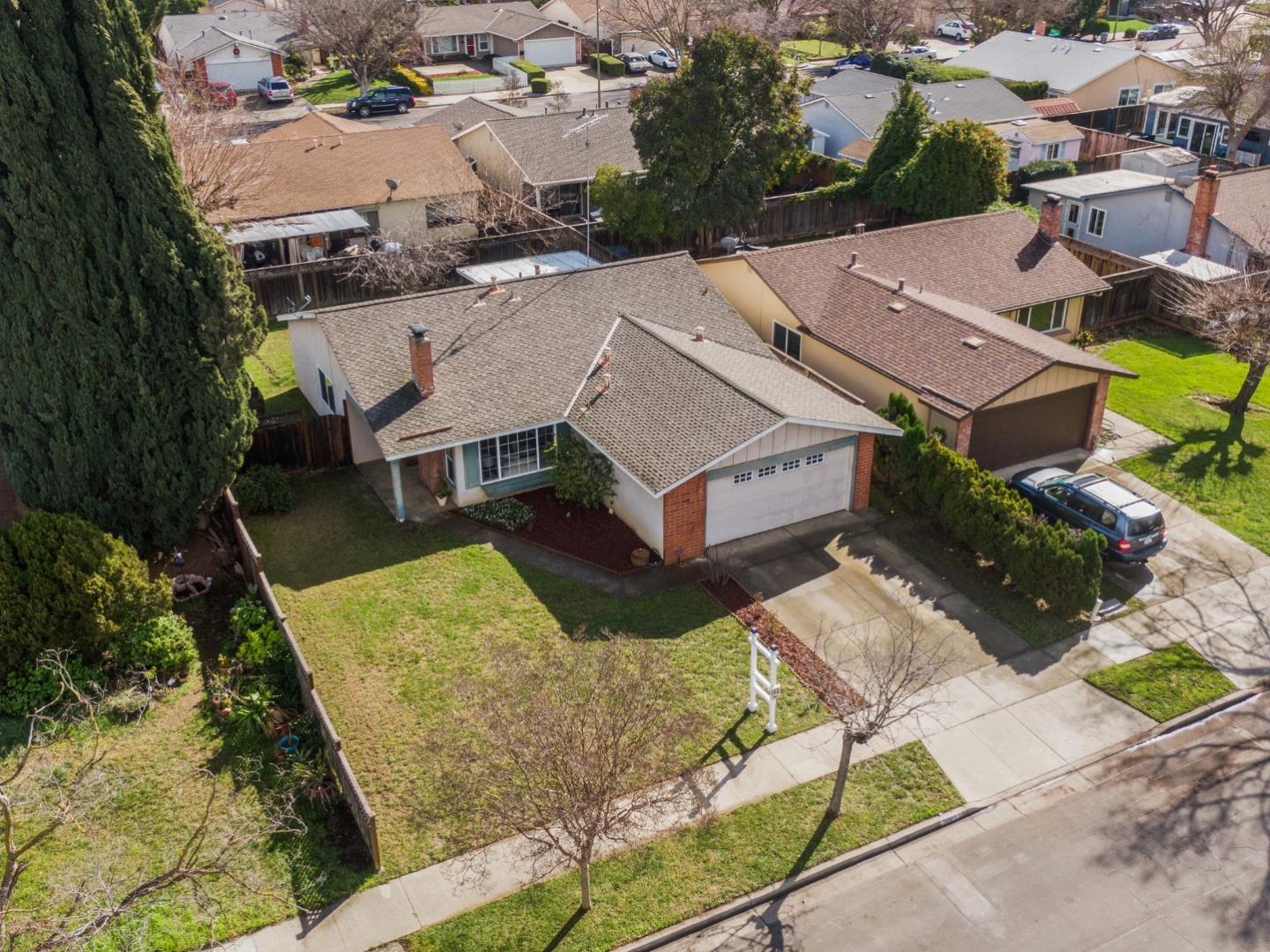 Detail Gallery Image 1 of 1 For 5688 Enning Ave, San Jose,  CA 95123 - 3 Beds | 2 Baths