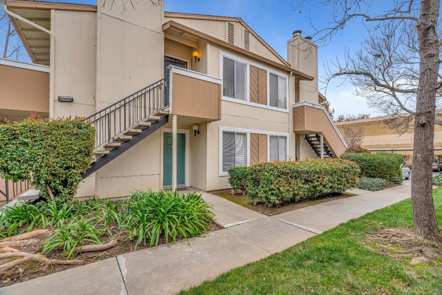Detail Gallery Image 1 of 1 For 2424 Balme Dr, San Jose,  CA 95122 - 2 Beds | 2 Baths