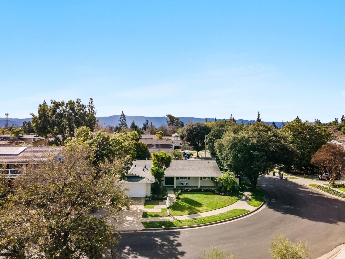 Detail Gallery Image 1 of 1 For 2189 Westmoreland Dr, San Jose,  CA 95124 - 4 Beds | 2/1 Baths