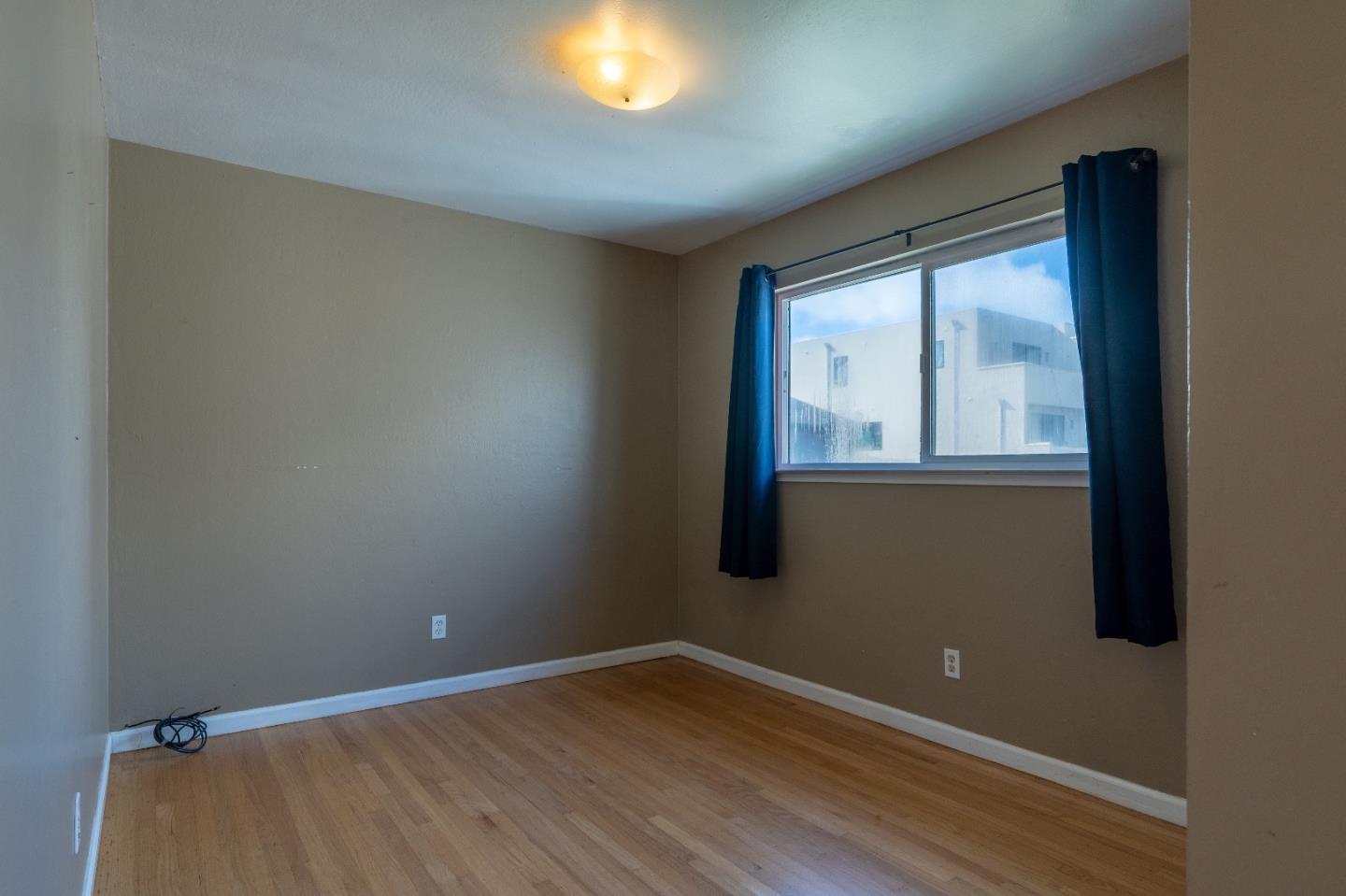 Detail Gallery Image 12 of 17 For 58 Santa Rosa Ave #B,  Pacifica,  CA 94044 - 2 Beds | 1 Baths