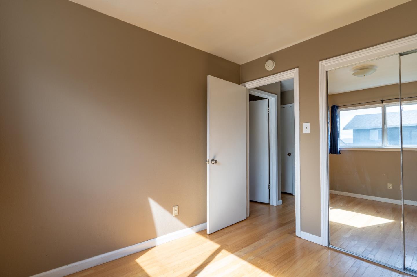 Detail Gallery Image 13 of 17 For 58 Santa Rosa Ave #B,  Pacifica,  CA 94044 - 2 Beds | 1 Baths