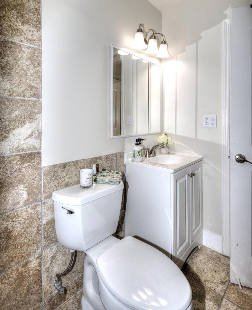 Detail Gallery Image 9 of 15 For 1355 Ruby Ct #1,  Capitola,  CA 95010 - 2 Beds | 1 Baths