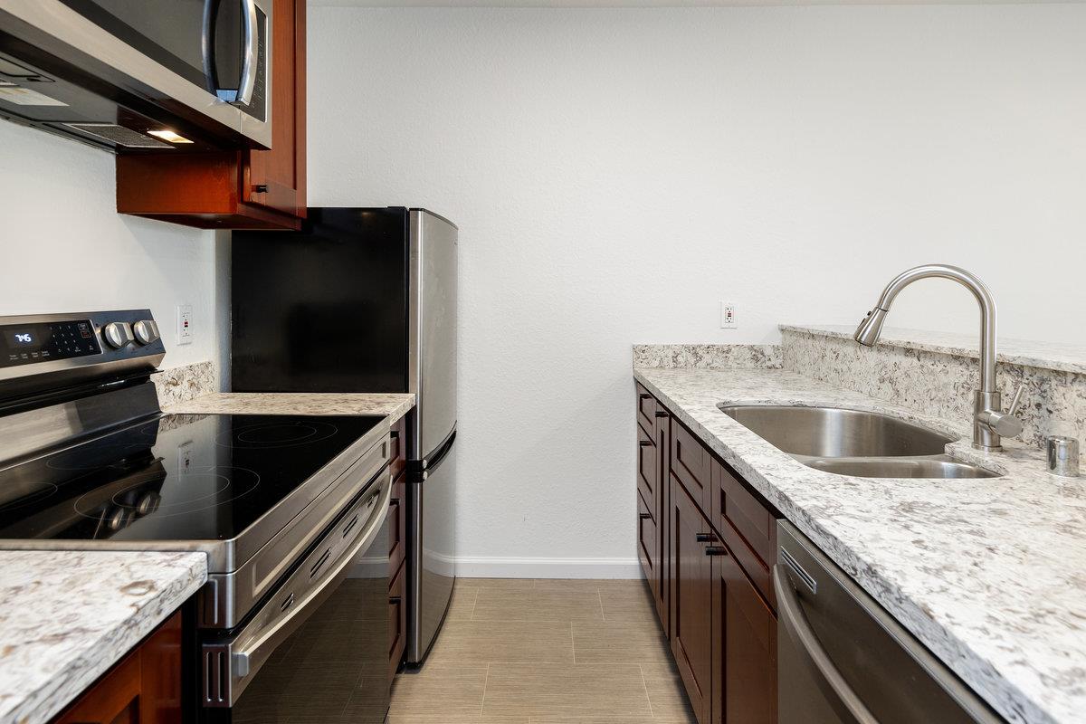 Detail Gallery Image 7 of 43 For 370 Imperial Way #114,  Daly City,  CA 94015 - 0 Beds | 1 Baths