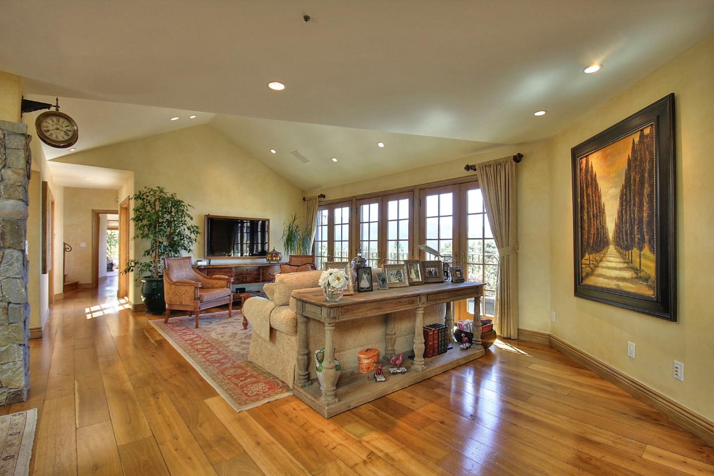 Detail Gallery Image 10 of 33 For 15668 Bohlman Rd, Saratoga,  CA 95070 - 4 Beds | 3/2 Baths