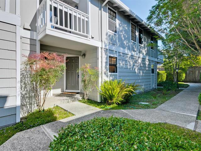 Detail Gallery Image 1 of 1 For 75 Devonshire Ave #8,  Mountain View,  CA 94043 - 2 Beds | 2/1 Baths