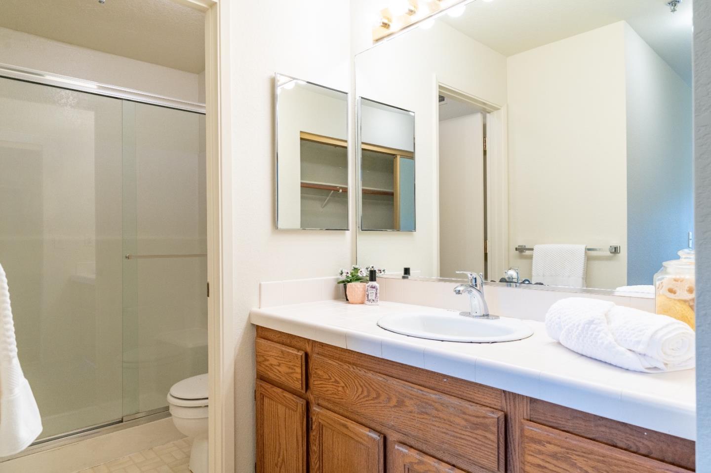 Detail Gallery Image 23 of 30 For 943 Fassler Ave, Pacifica,  CA 94044 - 2 Beds | 2/1 Baths