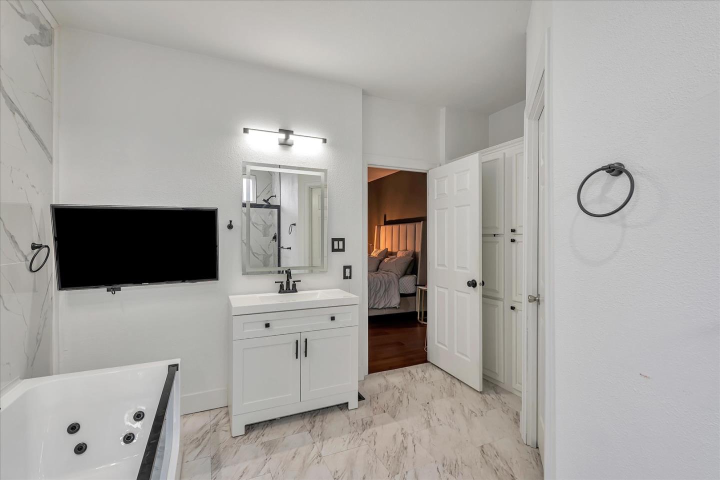 Detail Gallery Image 24 of 27 For 1225 Vienna Dr #450,  Sunnyvale,  CA 94089 - 3 Beds | 2 Baths
