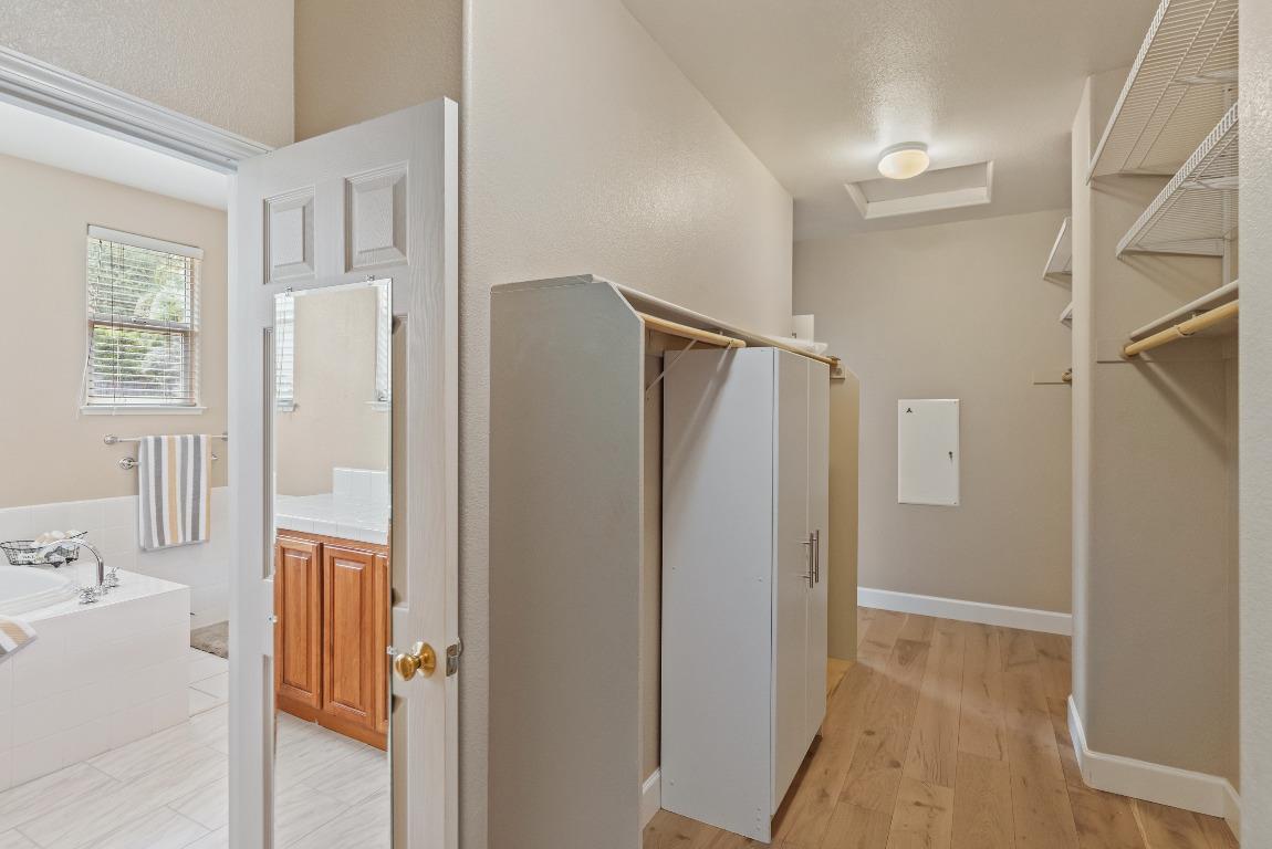 Detail Gallery Image 21 of 47 For 7145 Lahinch Dr, Gilroy,  CA 95020 - 5 Beds | 3/1 Baths
