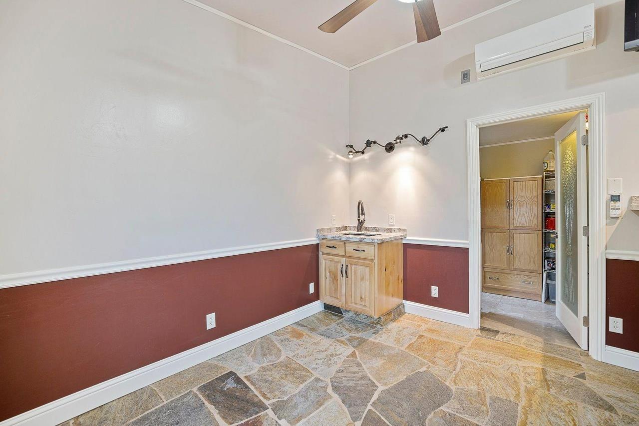 Detail Gallery Image 19 of 36 For 258 E Cherry Ln, Coalinga,  CA 93210 - 2 Beds | 1 Baths