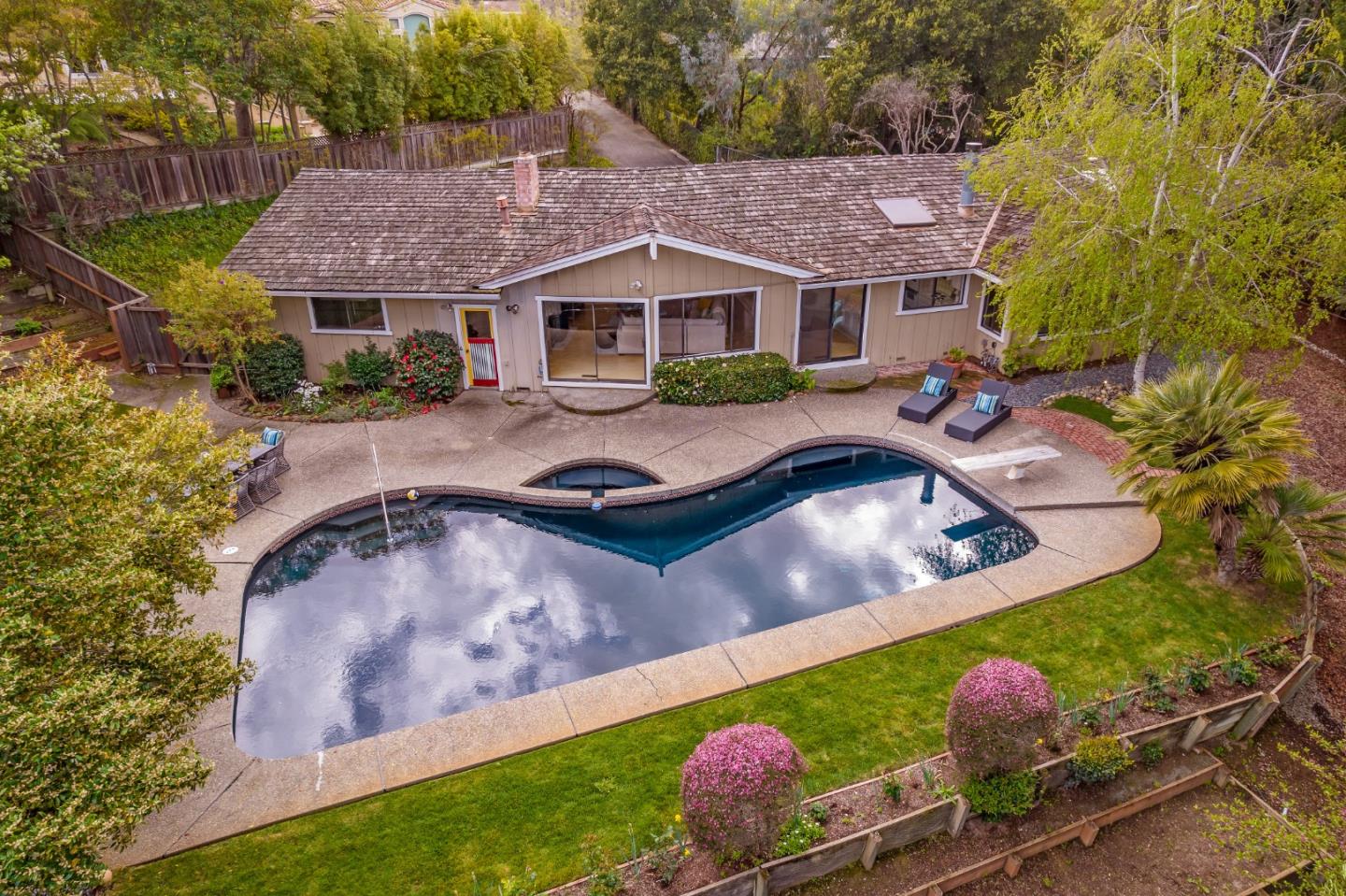 780 Bicknell Rd, Los Gatos, CA 95030 4 Beds 2/1 Baths (Active