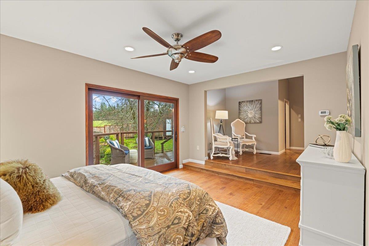 Detail Gallery Image 22 of 66 For 24360 Loma Prieta Ave, Los Gatos,  CA 95033 - 6 Beds | 6/1 Baths