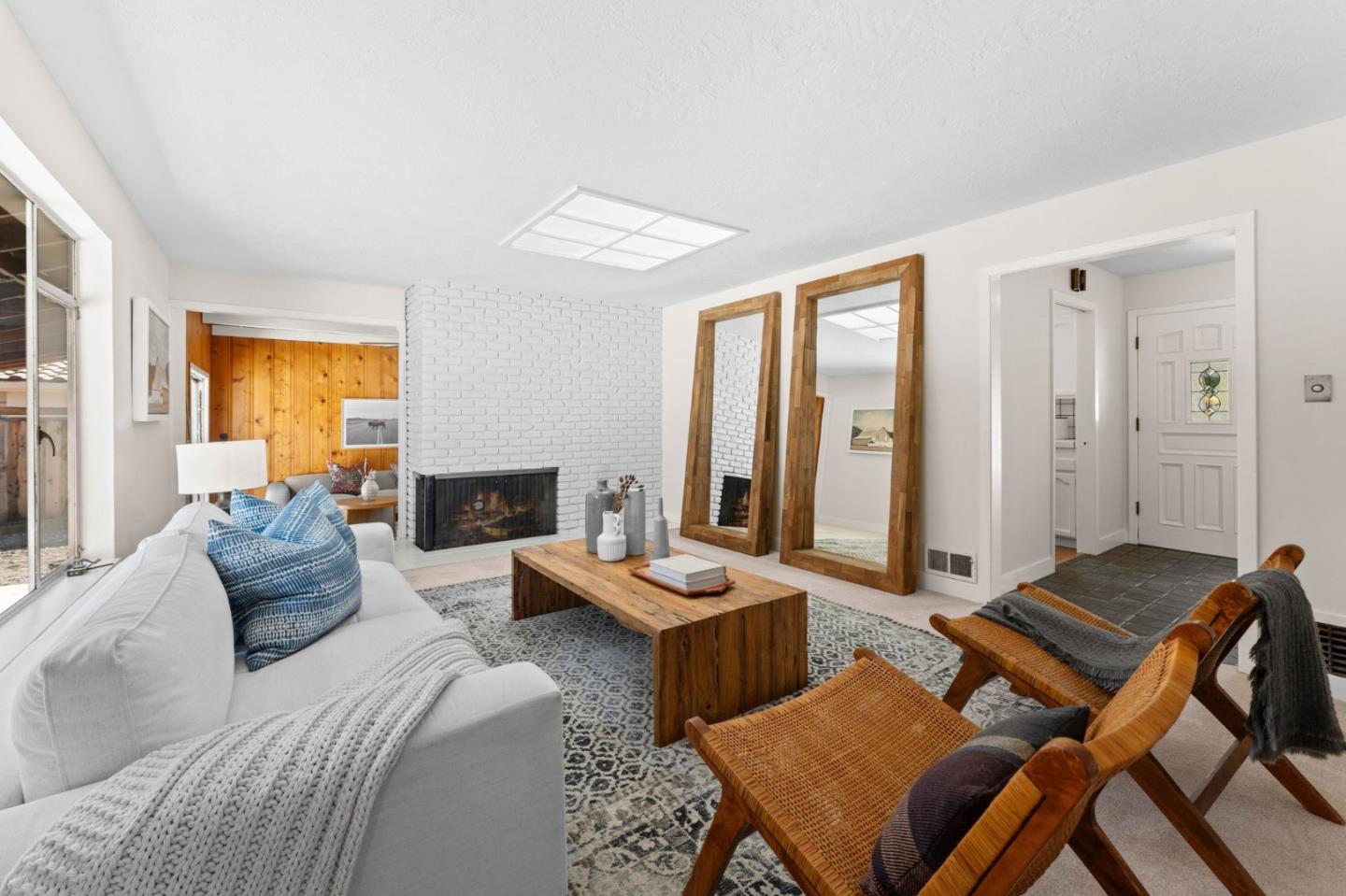 10602 Creston Dr, Los Altos, CA 94024 4 Beds 2 Baths (Active