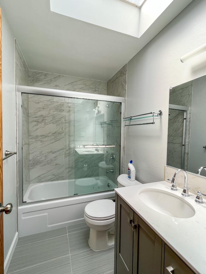 Detail Gallery Image 16 of 25 For 126 Gold Mine Dr, San Francisco,  CA 94131 - 3 Beds | 2 Baths