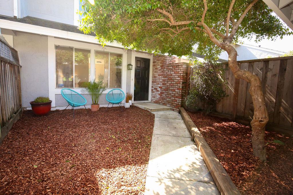 Detail Gallery Image 1 of 21 For 405 Sailfish Dr, Aptos,  CA 95003 - 2 Beds | 1 Baths