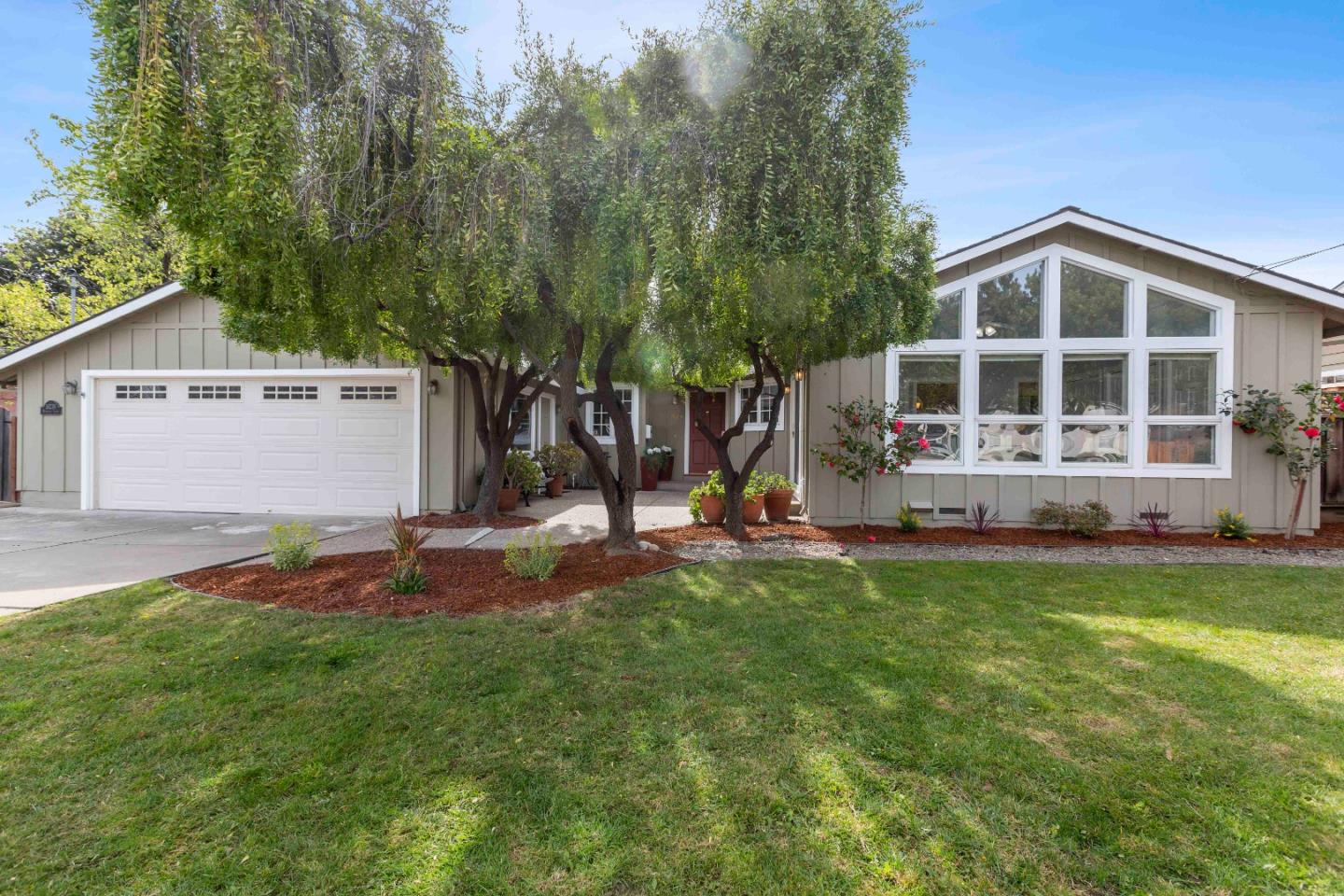 16236 Roseleaf Ln, Los Gatos, CA 95032