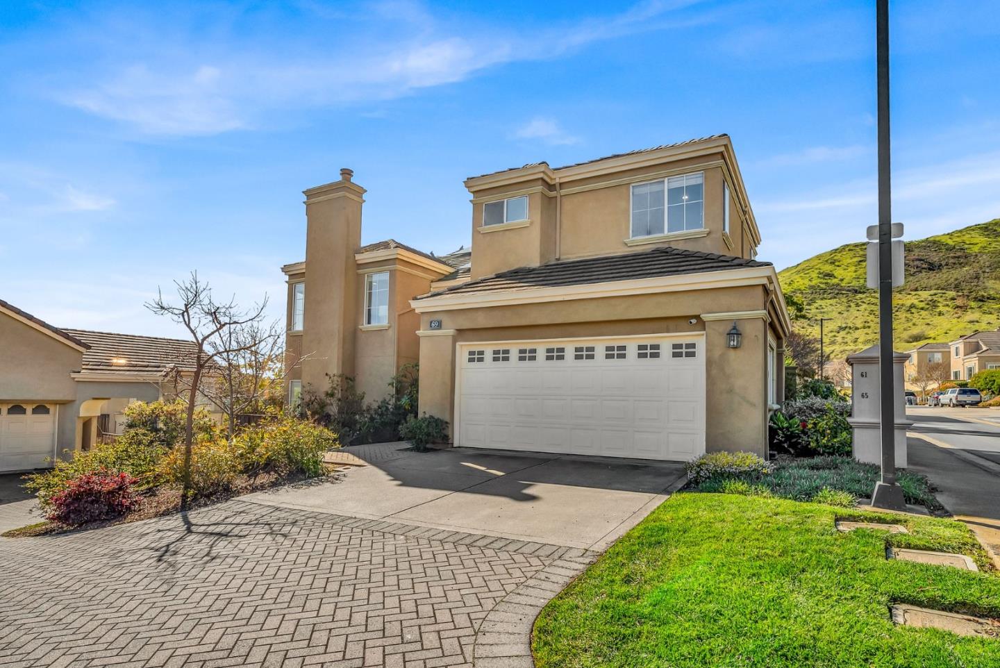 Photo of 69 Parkgrove Dr in South San Francisco, CA
