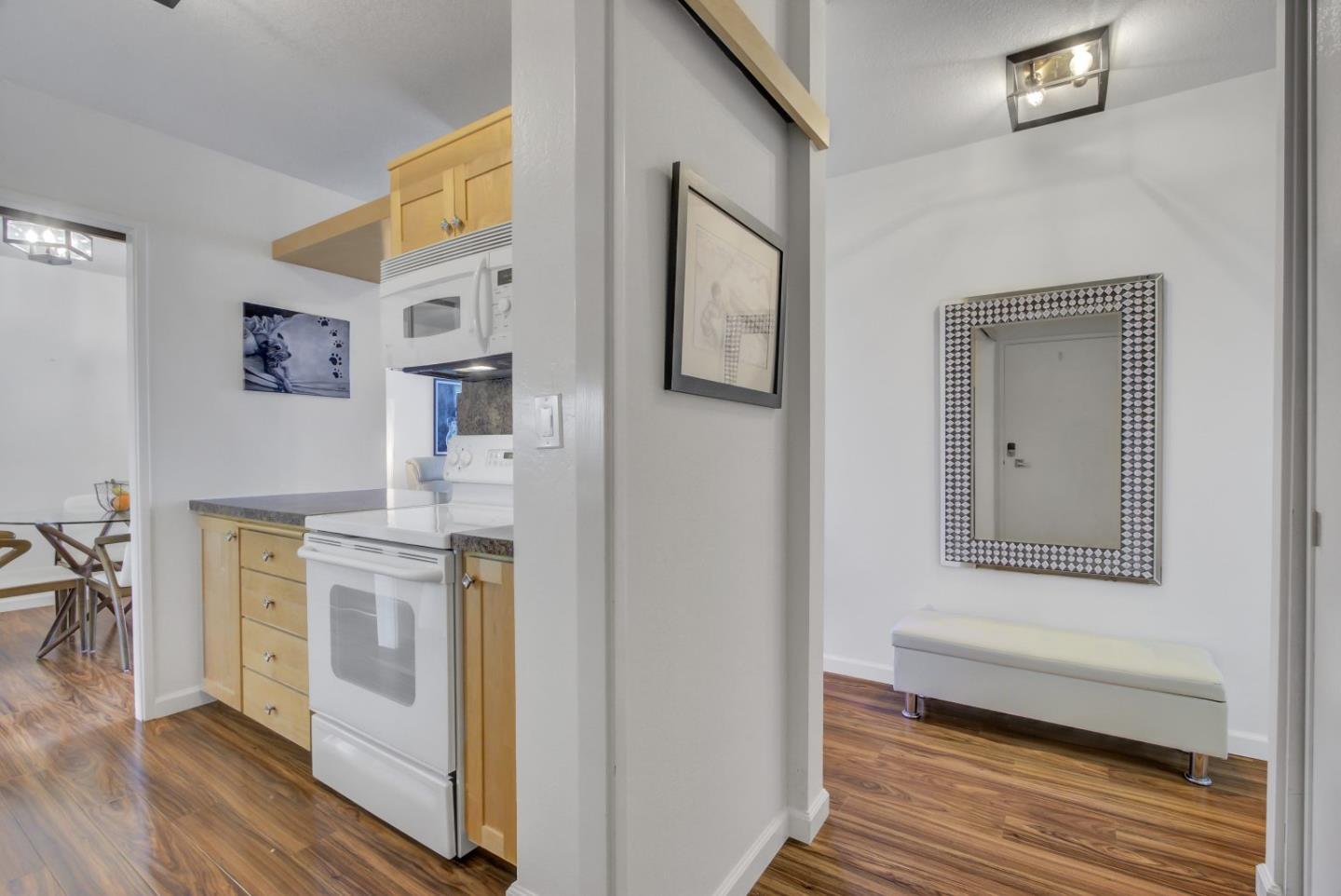 Detail Gallery Image 20 of 43 For 400 Davey Glen Rd #4824,  Belmont,  CA 94002 - 1 Beds | 1 Baths