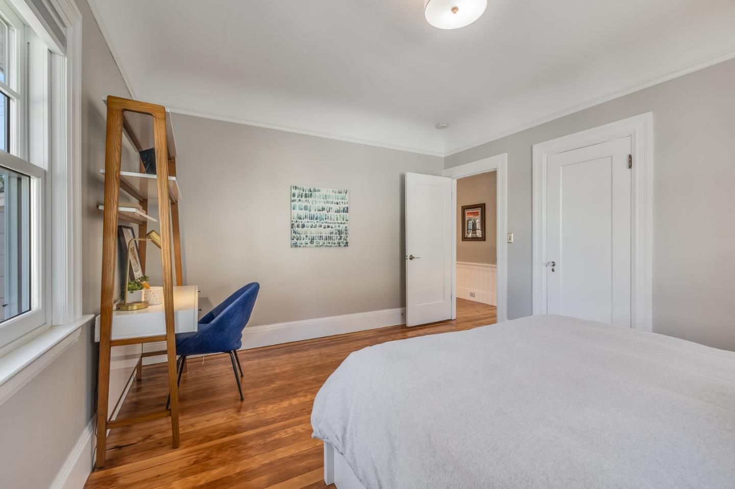 Detail Gallery Image 39 of 56 For 304 Elm St, San Mateo,  CA 94401 - 5 Beds | 2/1 Baths
