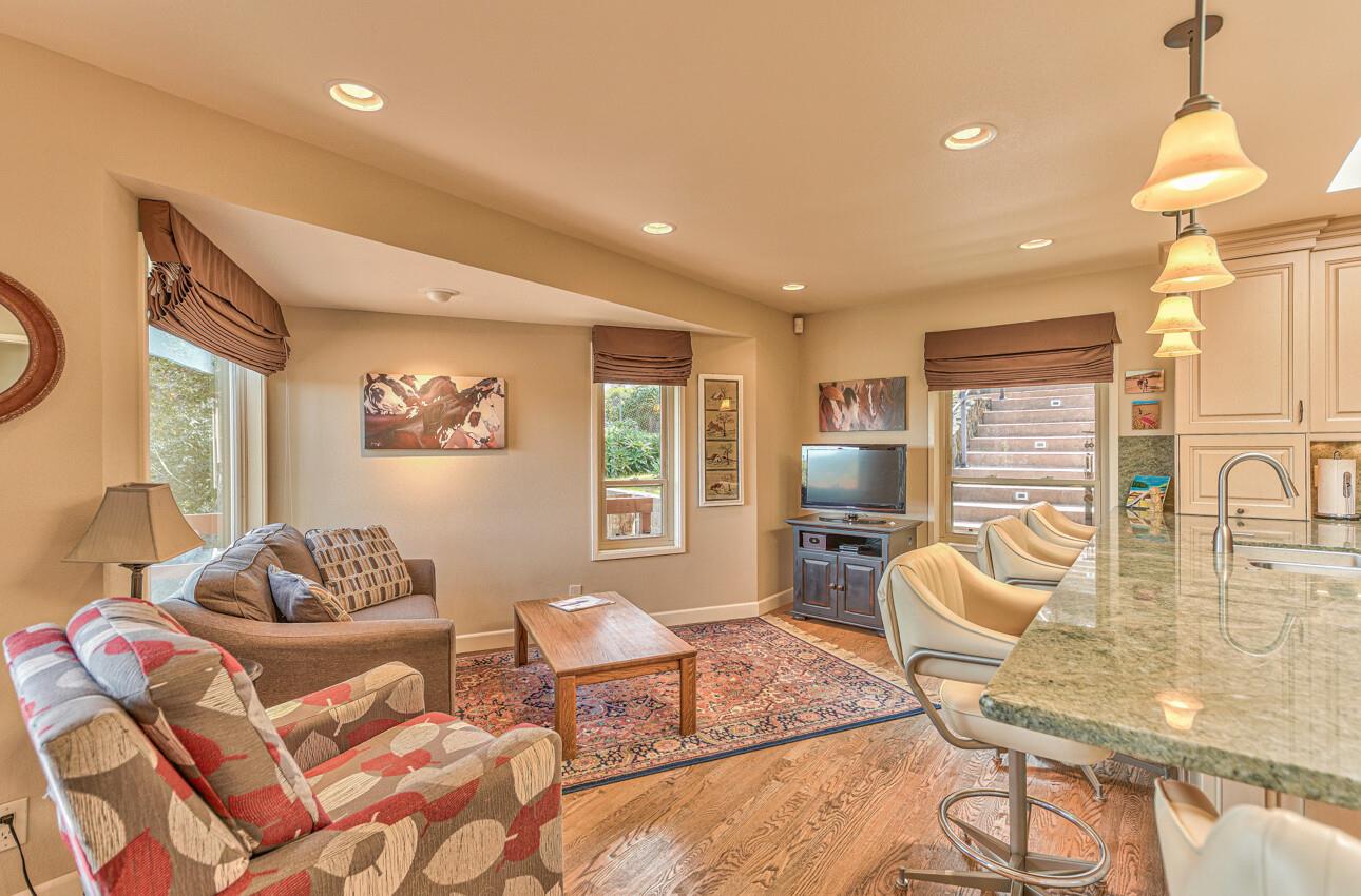 Detail Gallery Image 20 of 50 For 13532 Paseo Terrano, Salinas,  CA 93908 - 3 Beds | 2 Baths