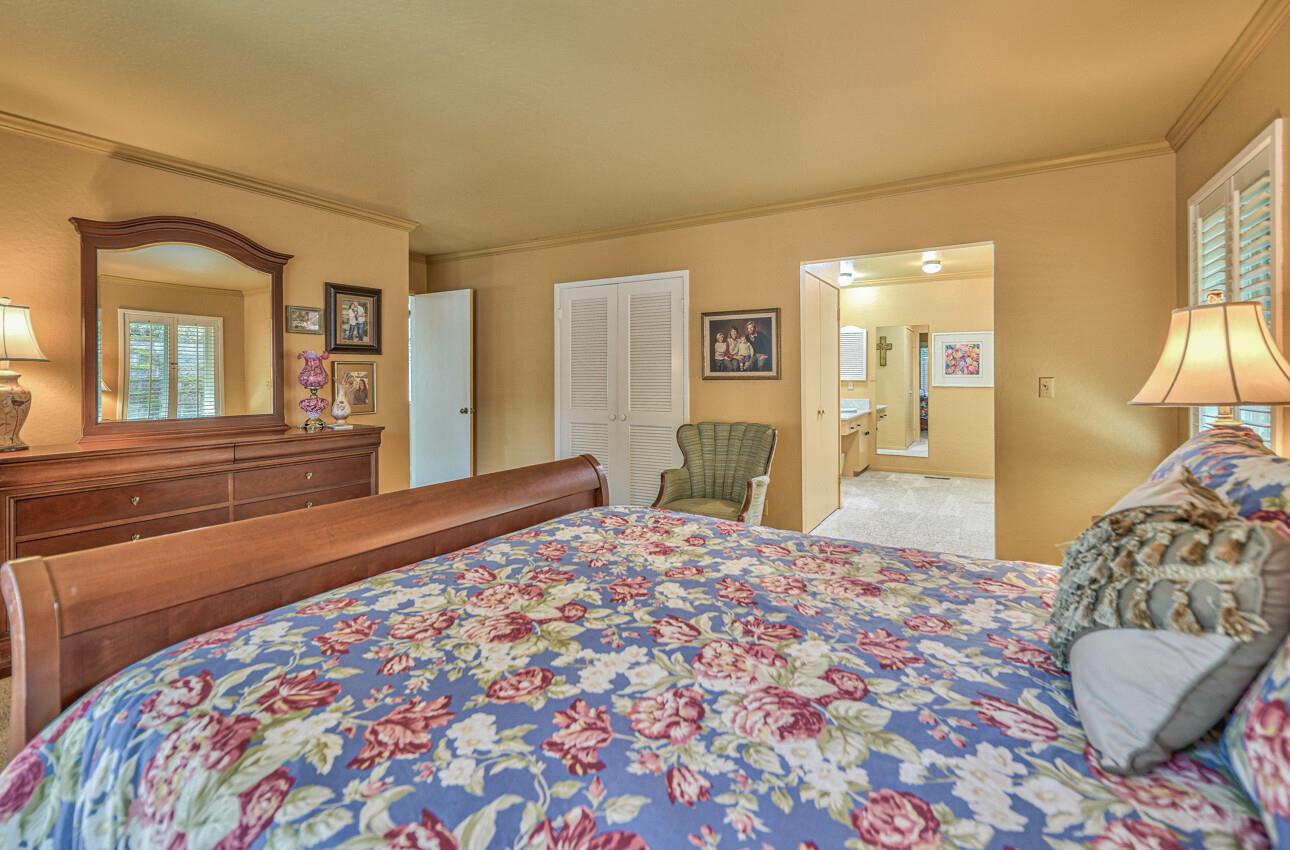 Detail Gallery Image 26 of 50 For 13532 Paseo Terrano, Salinas,  CA 93908 - 3 Beds | 2 Baths